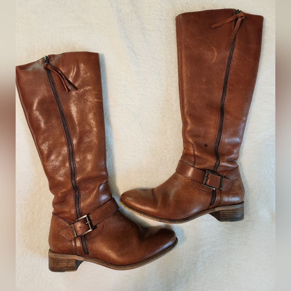 GUC Diba True leather boots